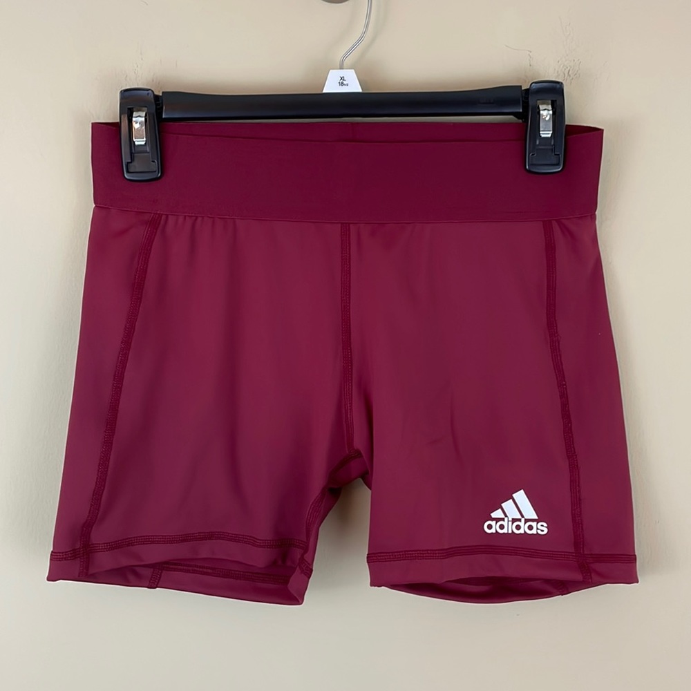 ADIDAS shorts volleyball M 4” tech fit